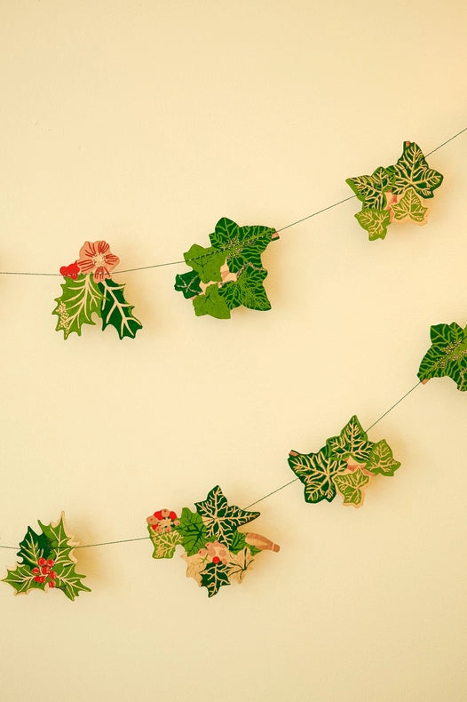 East End Press Holly & Ivy Sewn Garland